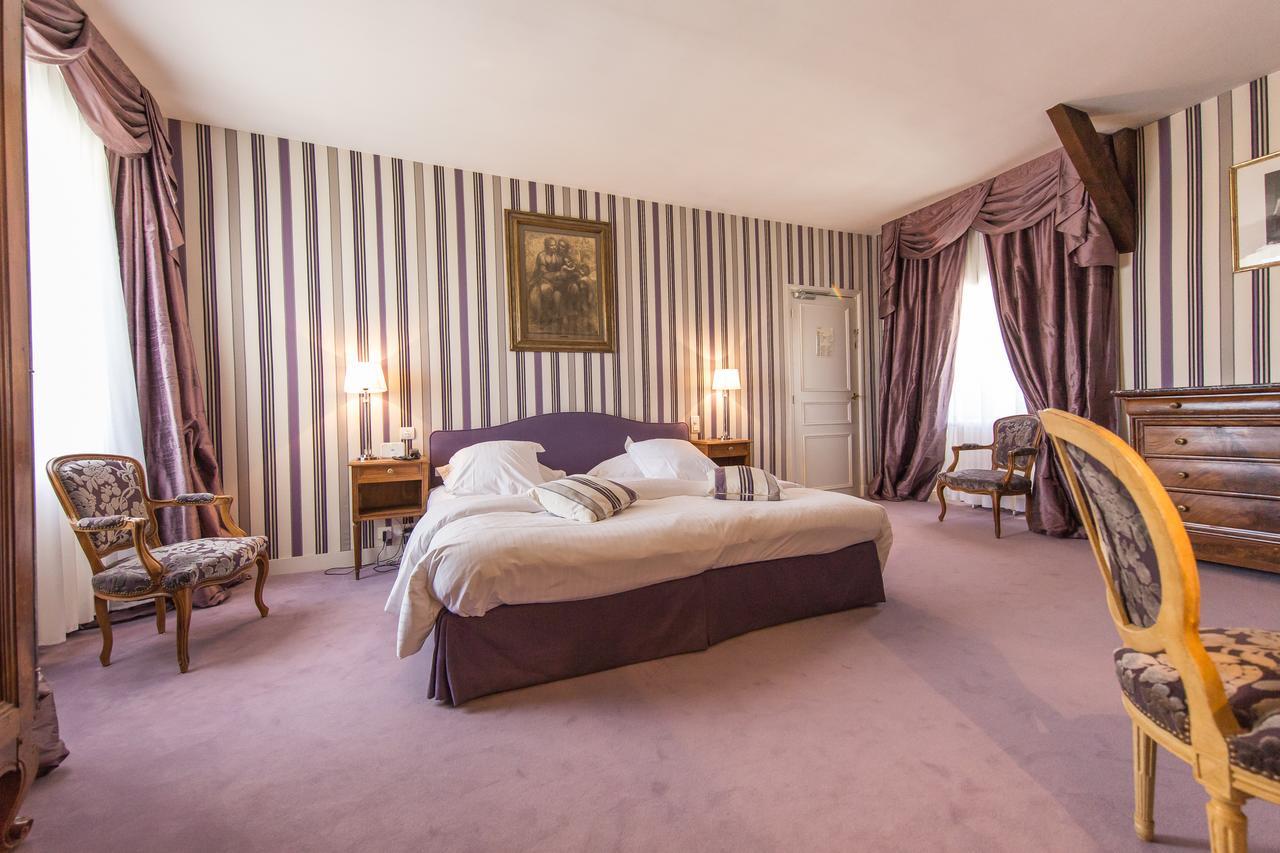 Chateau De Marcay Bagian luar foto