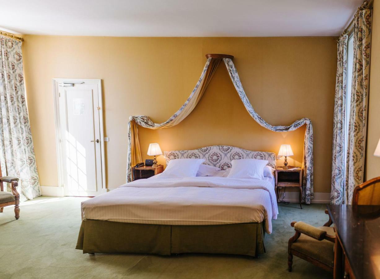 Chateau De Marcay Bagian luar foto